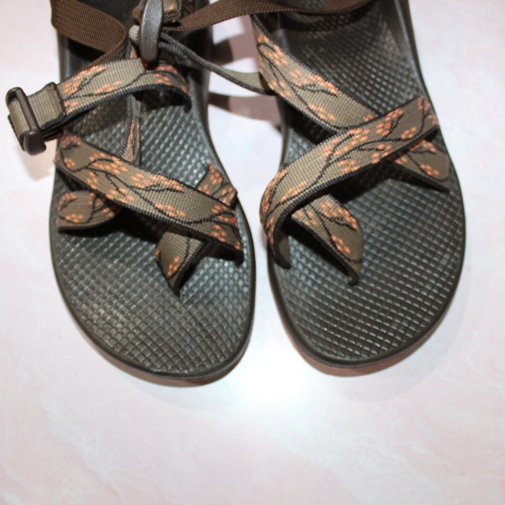 Chaco Z2 Yampa Cherry Blossom Print Sandals sz 8 - Picture 3 of 6